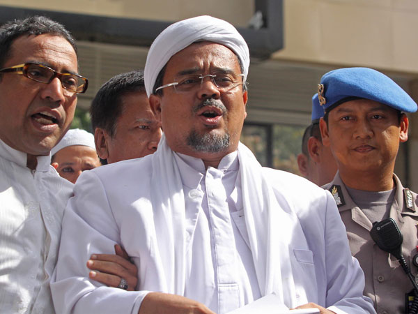 Kabar Terbaru Habib Rizieq: Buron di Indonesia, Hidup Enak Punya Rumah Besar di Mekkah