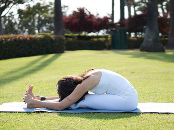 Redakan Nyeri Haid dengan Yoga, Begini Gerakan Sederhananya