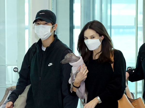 Song Joong Ki dan Katy Tampil Kompak Menuju Eropa