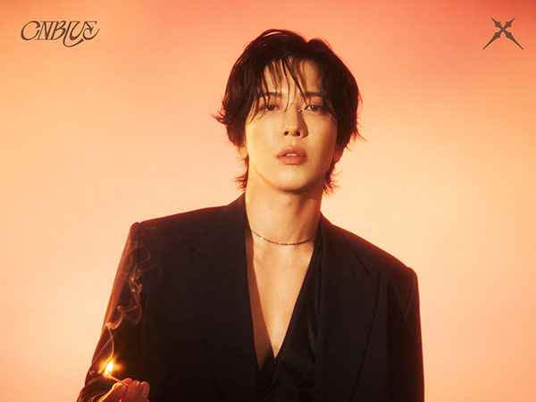 Jung Yonghwa CNBLUE Batasi Kegiatan Usai Jalani Operasi Lutut