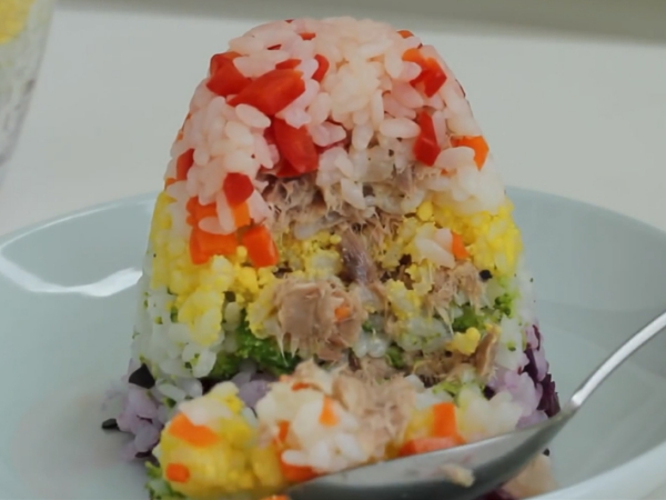Cantik dan Sehat, Intip Resep Rainbow Sushi Ini