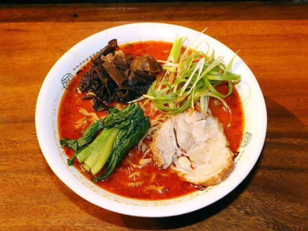 Doyan Pedas? Yuk Cicipi 6 Ramen Super Pedas di Restoran Ini!