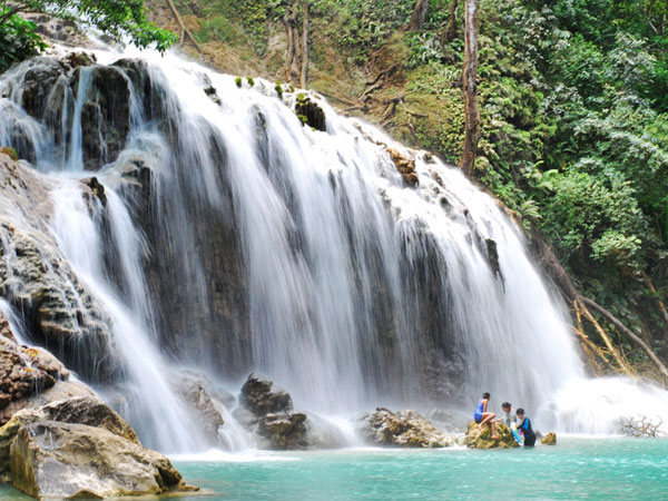 Anti Mainstream, Yuk Berburu Air Terjun Menakjubkan di Sumba yang Menawan