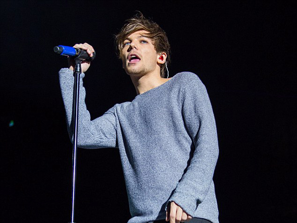 One Direction Vakum, Louis Tomlinson akan Jadi Juri di X Factor?