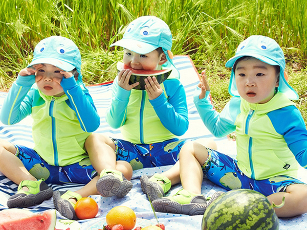 Selalu Menggemaskan, Intip Keseruan Song Triplets Saat Habiskan Libur Musim Panas!