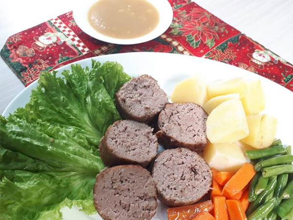 Coba Resep Galantin Daging Untuk Jadi Sajian Spesial di Malam Natal, Yuk!