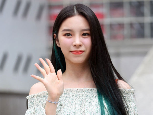 Elkie Resmi Tinggalkan CLC dan Cube Entertainment