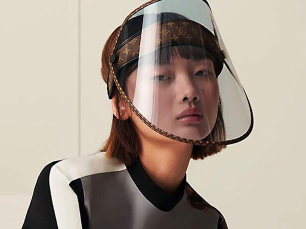 Setelah Masker, Louis Vuitton Luncurkan Face Shield Multifungsi Seharga 15 Juta