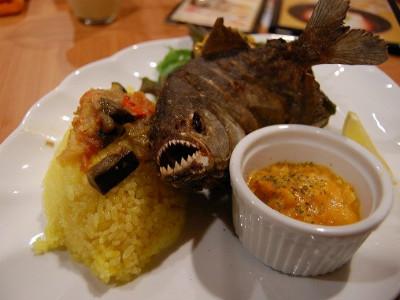 Berani Coba Menu Ikan Piranha Seperti Ini?