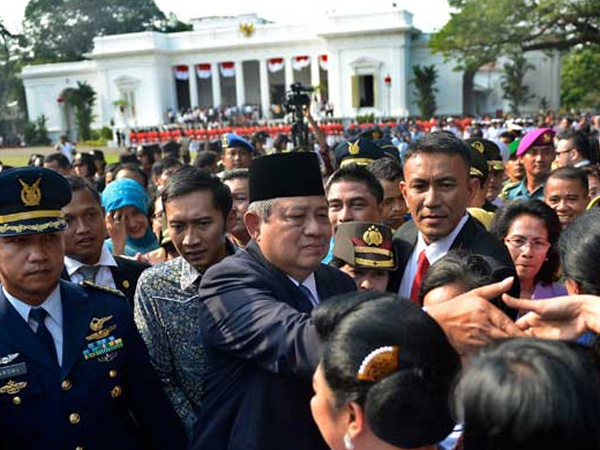 Suasana Haru Selimuti Momen Kepergian SBY dari Istana Kepresidenan