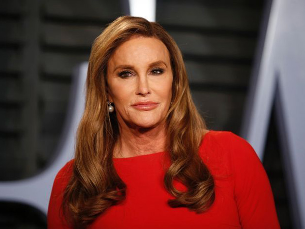 Bareng Tunangan, Caitlyn Jenner Pamer Lagi Liburan di Indonesia!