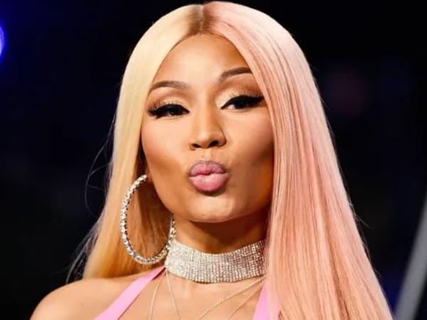 Nicki Minaj Bagikan Potret Perdana Anaknya