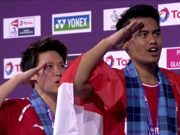 Bangga, Tontowi Ahmad dan Liliyana Natsir Raih Gelar Juara Dunia Bulutangkis!