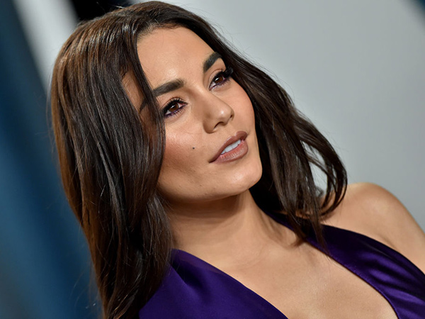 Vanessa Hudgens Minta Maaf Usai Dihujat karena Remehkan Corona