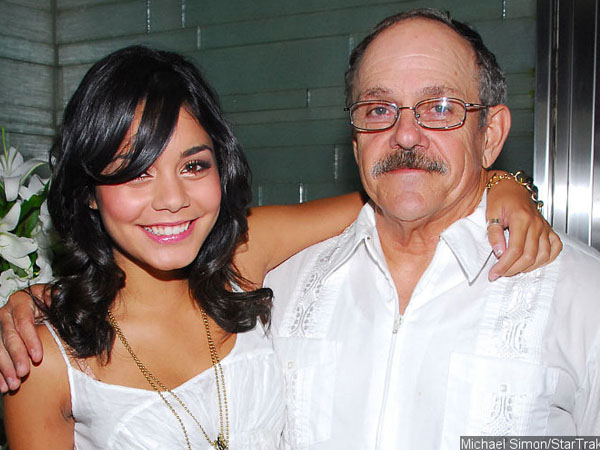 Derita Kanker, Ayah Vanessa Hudgens Meninggal Dunia