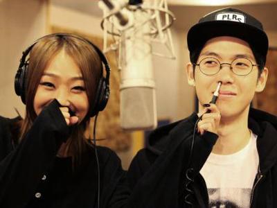 Pernah Terlihat Bersama Soyu, Mad Clown Kini Terlihat Jalan Bareng Hyorin Sistar