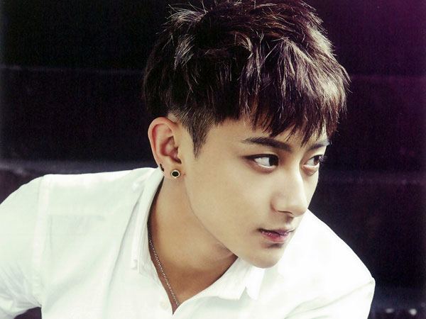 Tao EXO Ungkapkan Kesannya Selesaikan Syuting Film Perdana ‘My Sunshine’