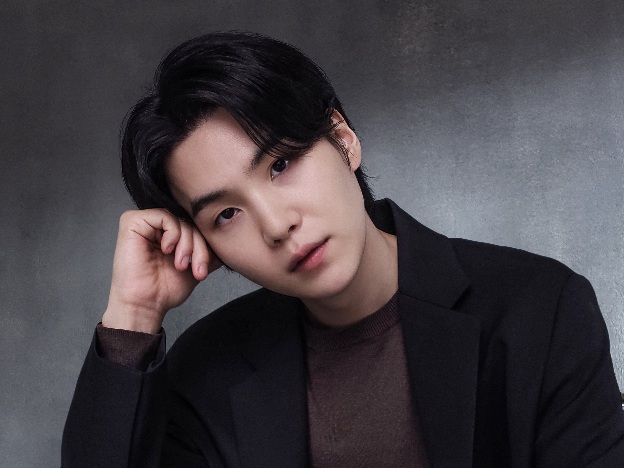 Suga BTS Kembali Masuk Billboard 200 Menyusul Perilisan Vinyl 'D-DAY'