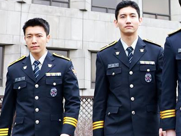 Changmin TVXQ dan Donghae Super Junior Lakukan Flashmob dalam Tugas Kampanyenya!