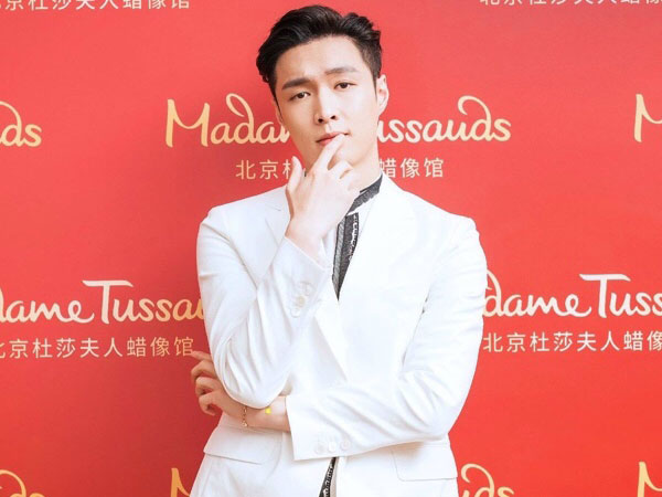 Lay Jadi Member EXO Pertama yang Bakal Punya 'Kembaran' di Madame Tussauds!