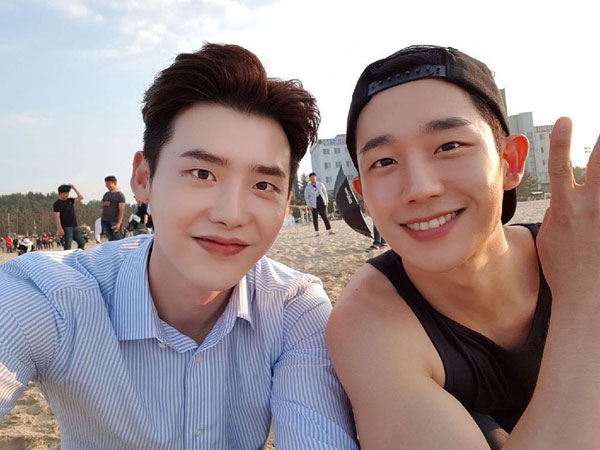 Berteman Dekat, Jung Hae In Bocorkan Kepribadian Lee Jong Suk