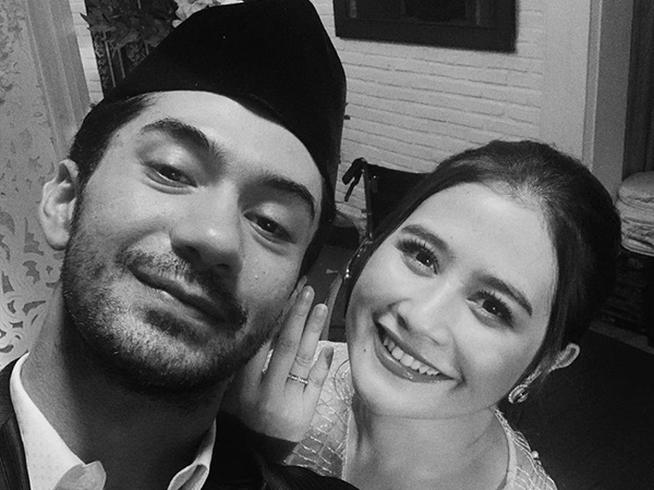 Prilly Latuconsina Pamer Cincin Bareng Reza Rahadian, Benar Taaruf?