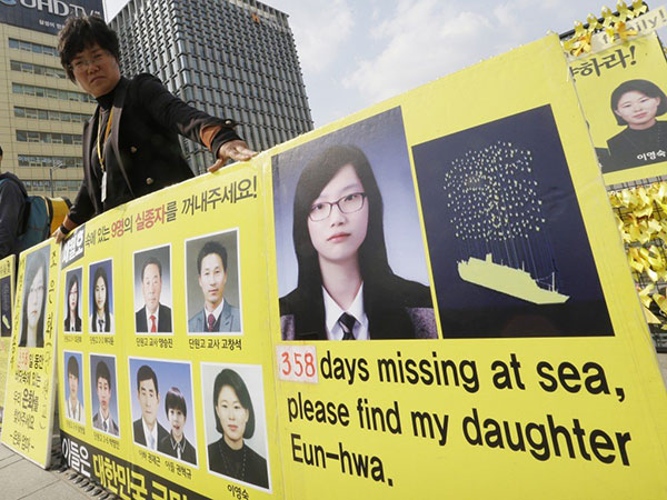 Tim Penyelamatan Berhasil Identifikasi Satu Jenazah Korban Tenggelam Kapal Sewol