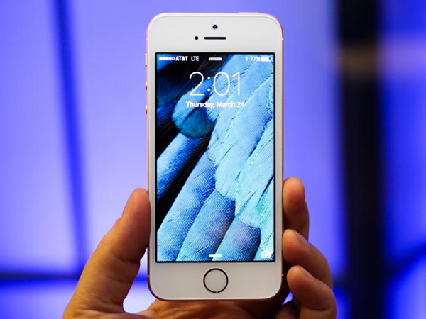 iPhone SE Dibongkar, Harga Aslinya Ternyata Jauh Lebih Murah