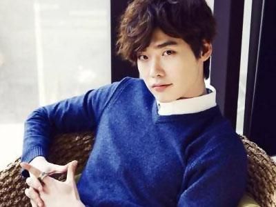 Lee Jong Suk Akan Tampil Sebagai Cameo Dalam Sitcom 'Potato Star 2013QR3'