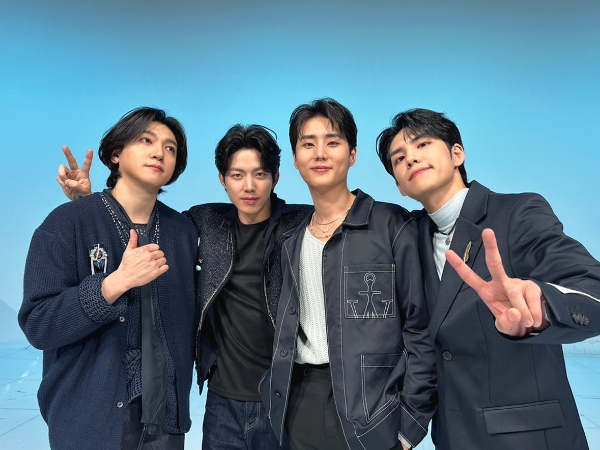 DAY6 Catat Penjualan Album Tertingginya dengan 'Fourever'