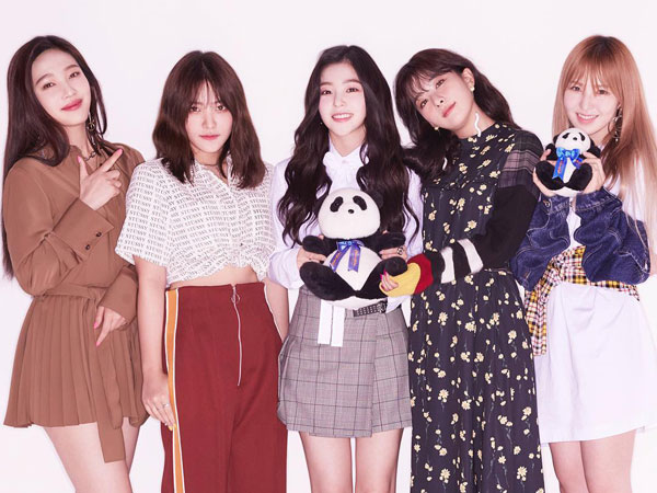 Yeay! Red Velvet dan ReVeluv Akhirnya Punya Lightstick Resmi