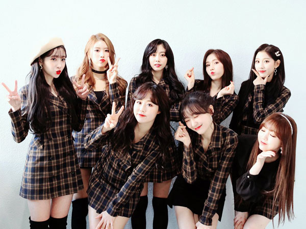 Tak Sengaja Mengumpat Gara-gara Haters Saat Siaran Langsung, Lovelyz Minta Maaf