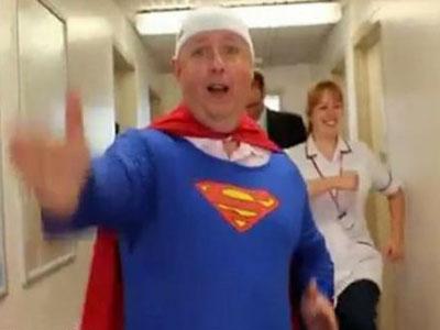 Hindari Stres, Kepala Rumah Sakit Jadi Superman