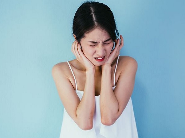 Hati-hati Saat Keramas, Wanita Ini Kehilangan Pendengaran karena Sampo