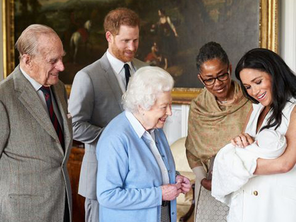 Archie Effect, Penjualan Selimut yang Dipakai Bayi Meghan Markle Naik 200%