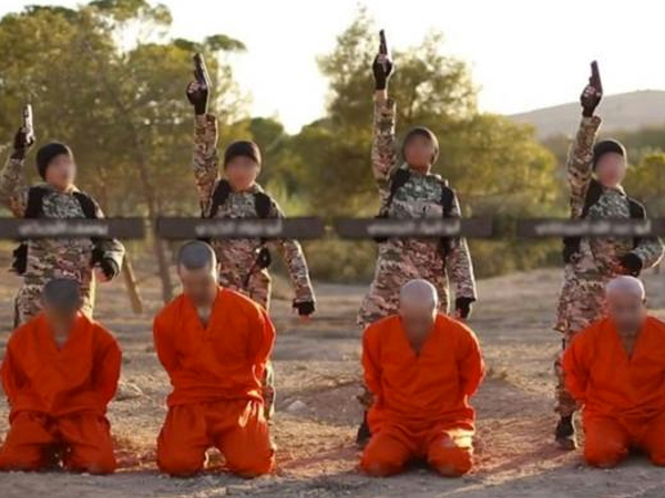 Mengerikan, ISIS Gunakan Anak-anak Untuk Eksekusi Mati Tahanan!