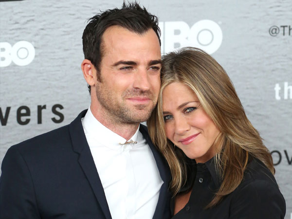 Mantan Istri Brad Pitt Jennifer Aniston dan Justin Theroux