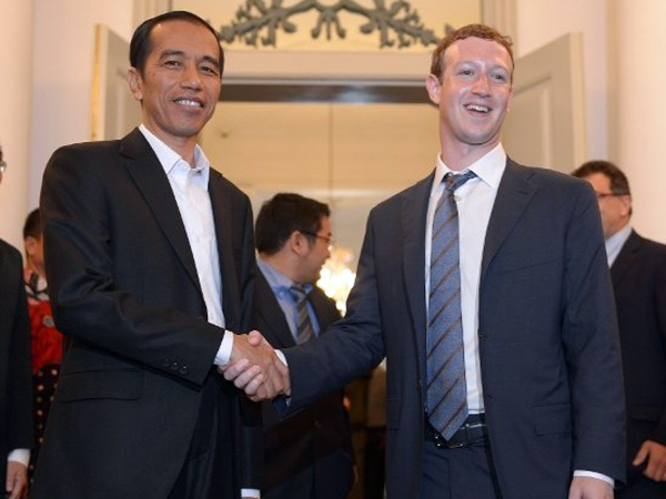 Usai Mampir ke Indonesia, Mark Zuckerberg Sumbangkan 25 Juta USD untuk Cegah Virus Ebola