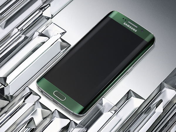 Samsung GALAXY S6 Edge Dinobatkan Jadi Ponsel Terbaik 2015