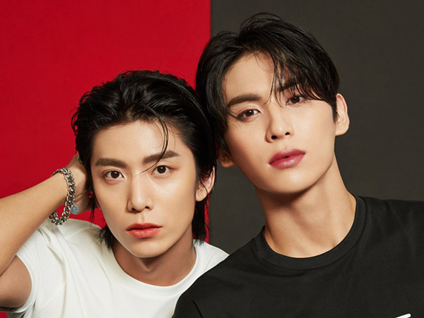 Pesona Seksi Taeyang dan Hwiyoung SF9 Sebagai Model Baru M.A.C Lipstick