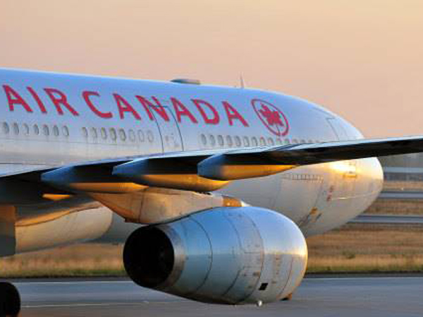 Air Canada Putuskan Tidak Gunakan Sapaan Bapak dan Ibu Pada Penumpang, Ini Alasannya