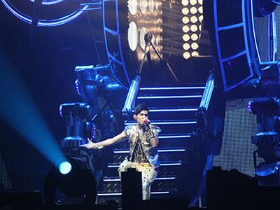 Jay Chou Sukses Hibur Ribuan Fans di Jakarta