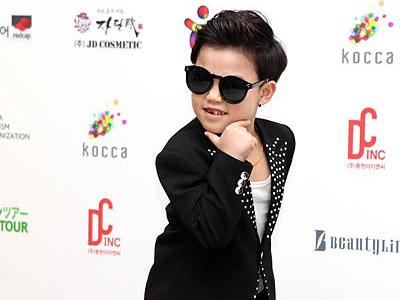 Wah, Psy Cilik Akan Debut Sebagai Penyanyi!