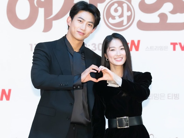 Taecyeon dan Kim Hye Yoon Bicara Soal Drama Sageuk Pertama Mereka 'Secret Royal Inspector & Joy'