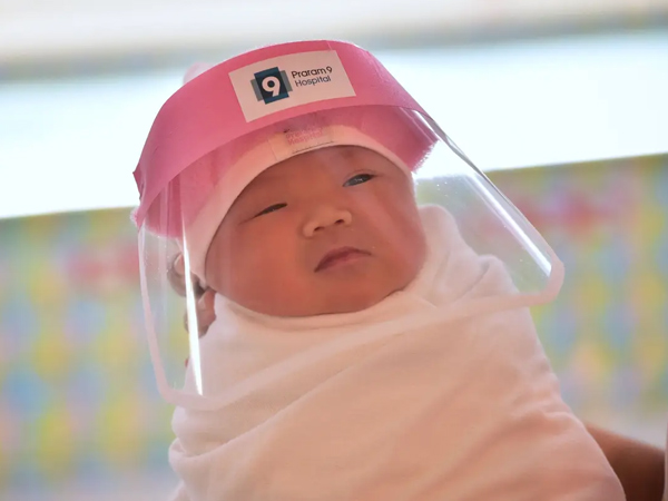 Ini Alasan Bayi Dibawah Umur 2 Tahun Tidak Boleh Pakai Masker