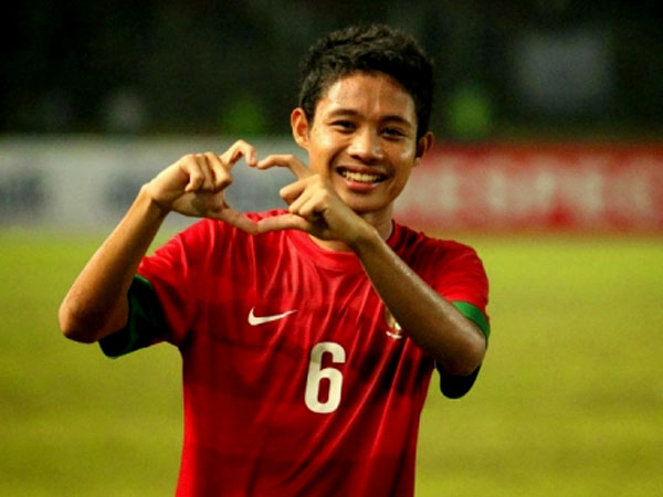 Bertalenta, Pesepakbola Evan Dimas Diincar Tiga Klub Asia!