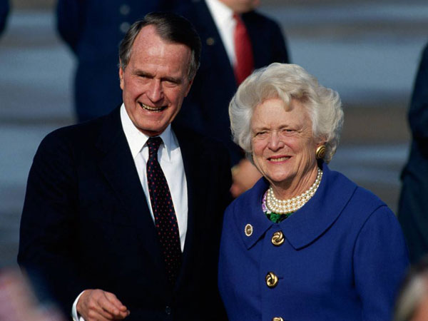 George HW Bush Meninggal Tak Lama dari Sang Istri, Benarkah Alami Sindrom Patah Hati?