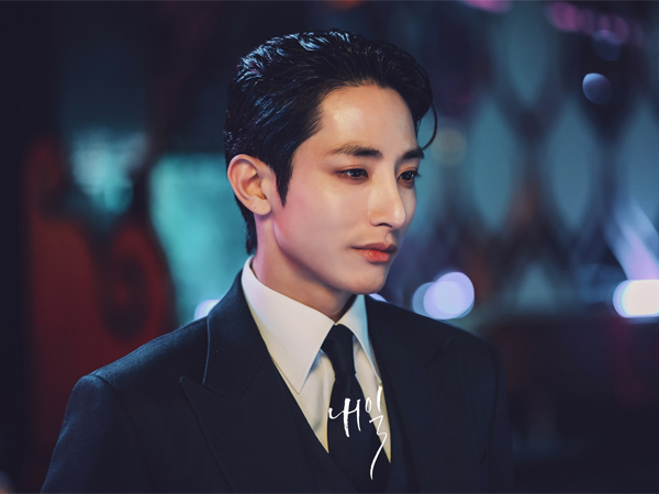 Penampilan Sempurna Lee Soo Hyuk Sebagai Malaikat Maut di Drama 'Tomorrow'