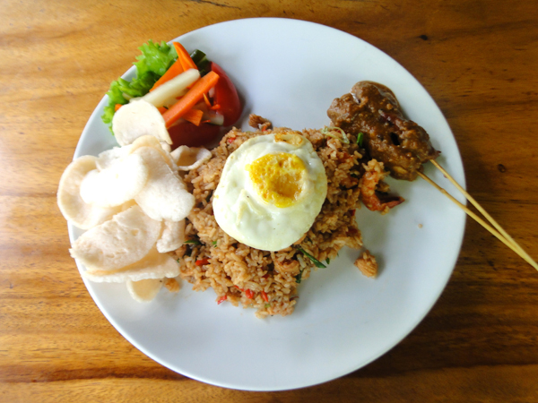 Tiga Hidangan Khas Indonesia Ini Jadi Makanan Asia Paling Populer di Twitter!
