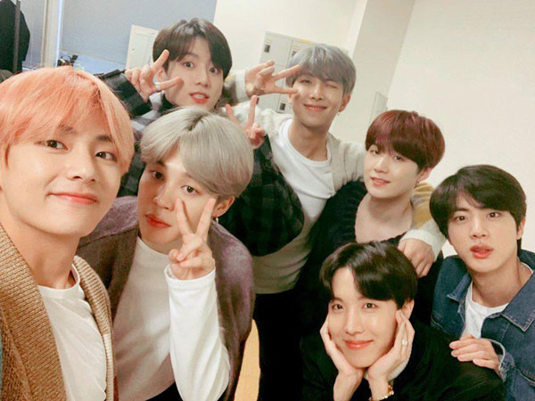 Diduga Sasaeng Fans, Big Hit Jelaskan Sosok Wanita di Pintu Kamar Hotel BTS